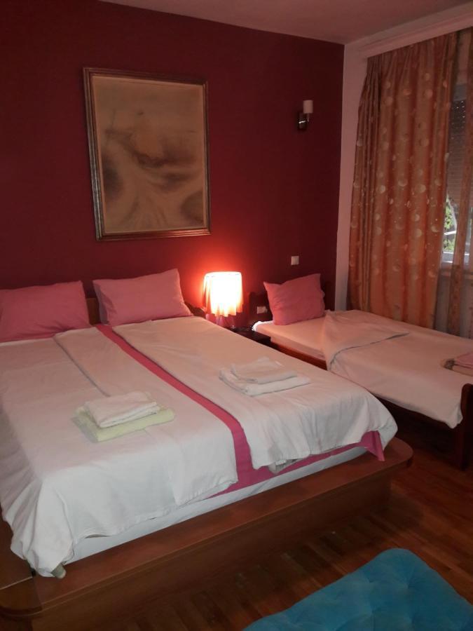 Villa Iva Скопье Экстерьер фото